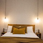 Гостевой дом Florit Flats - The Maritim Serreria
