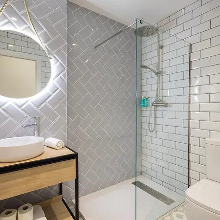 Florit Flats - The Serreria Valencia